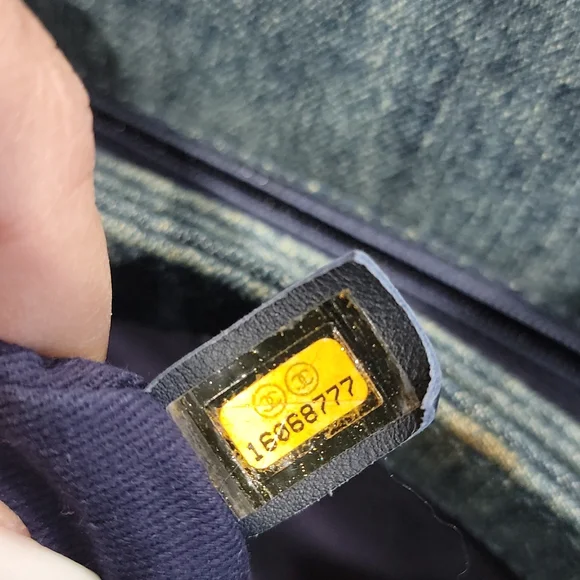 SOLD Rare & authentic CHANEL denim bag - Picture 15 of 15